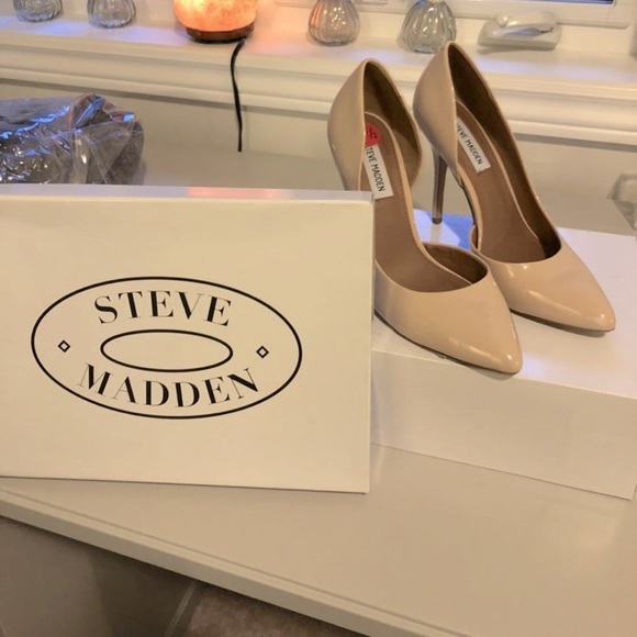 Steve Madden Shoes - Authentic Steve Madden Tan Heels